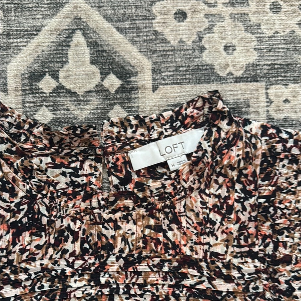 Multicolor Patterned Blouse - Picture 2 of 3